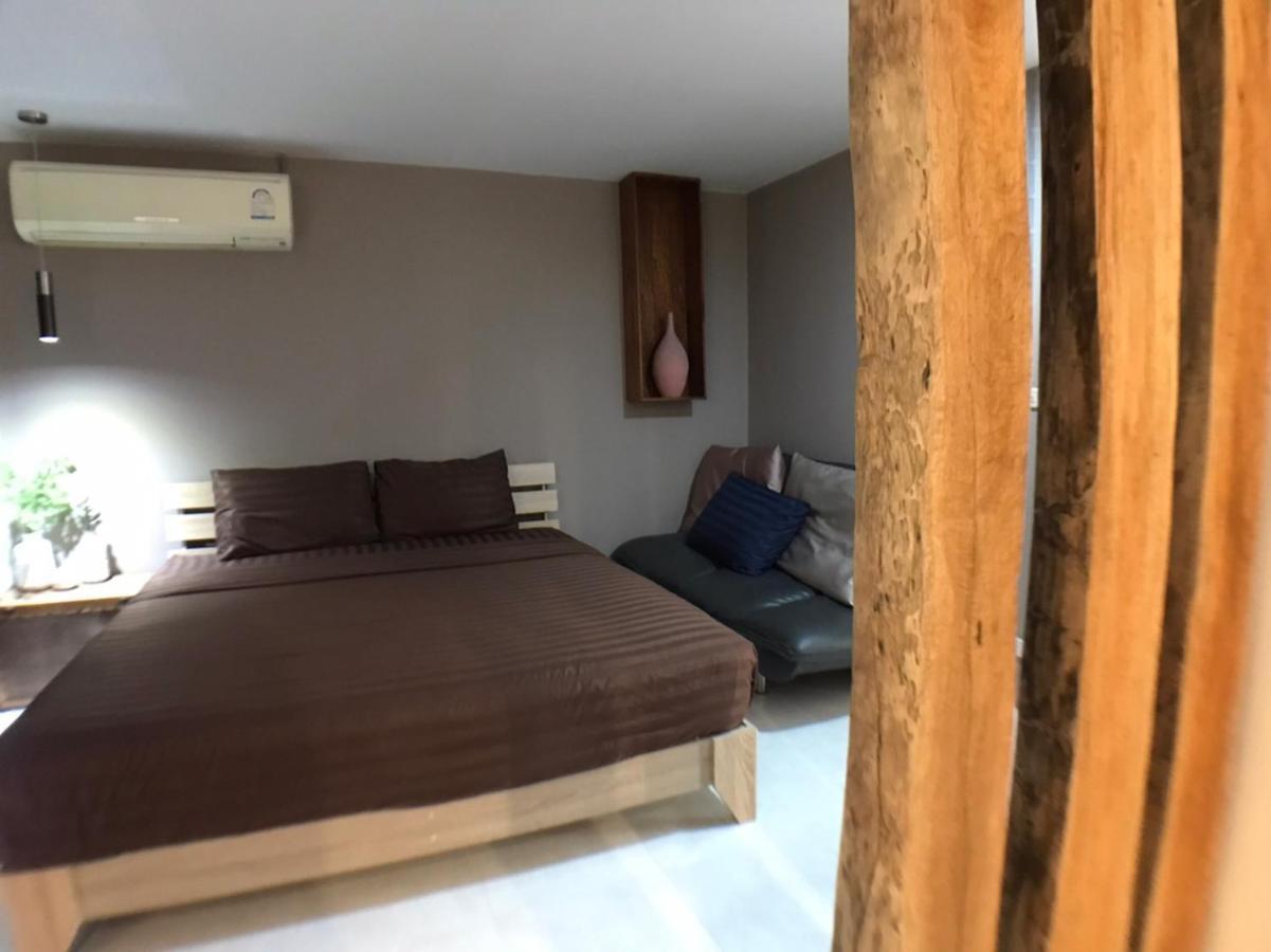 8Th House @ Center Of Chiangmai Old Town Apartment Chiang Mai Luaran gambar