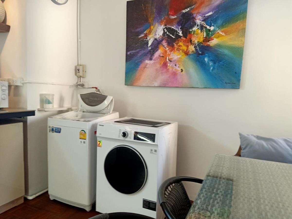 8Th House @ Center Of Chiangmai Old Town Apartment Chiang Mai Luaran gambar