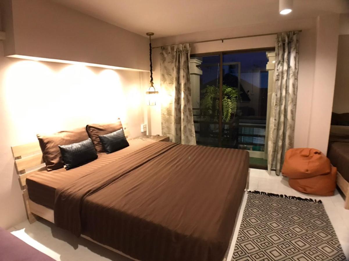 8Th House @ Center Of Chiangmai Old Town Apartment Chiang Mai Luaran gambar
