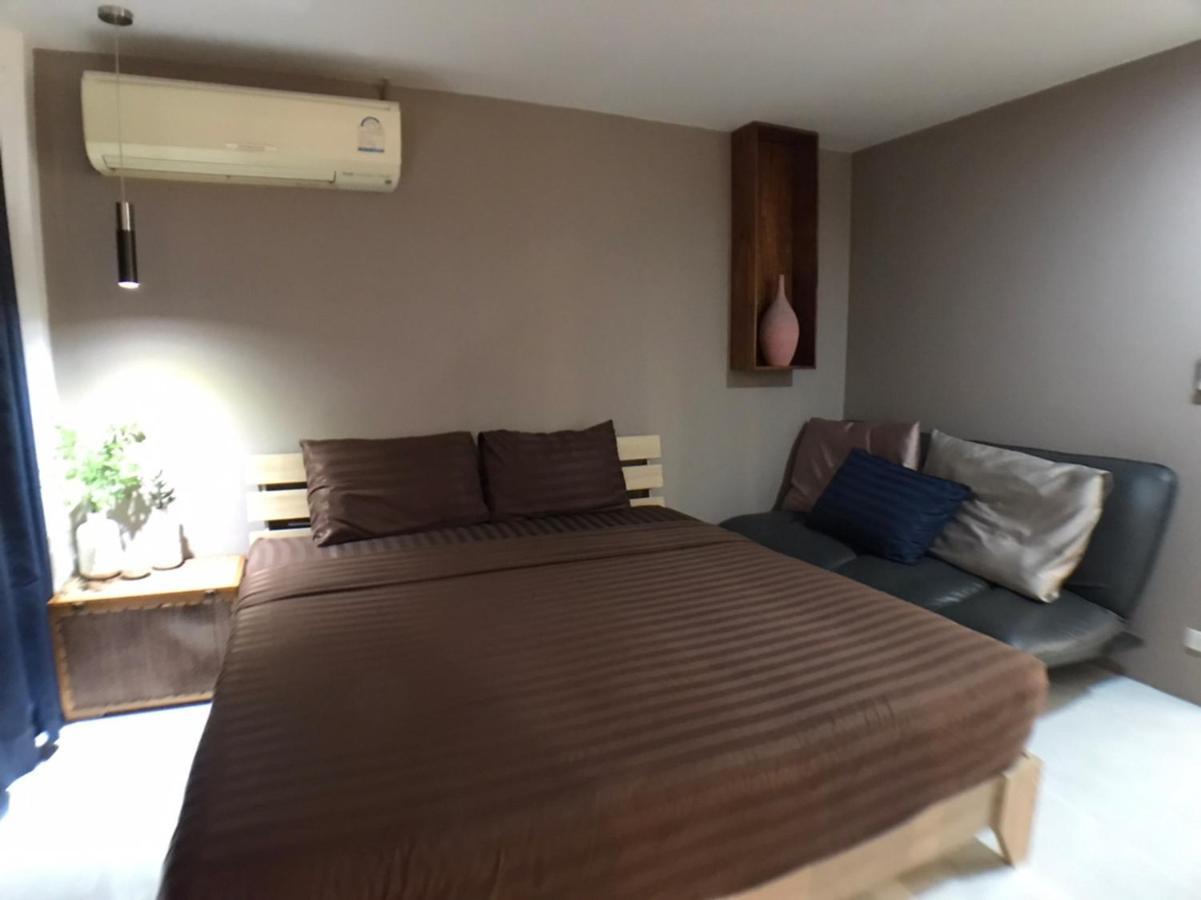 8Th House @ Center Of Chiangmai Old Town Apartment Chiang Mai Luaran gambar