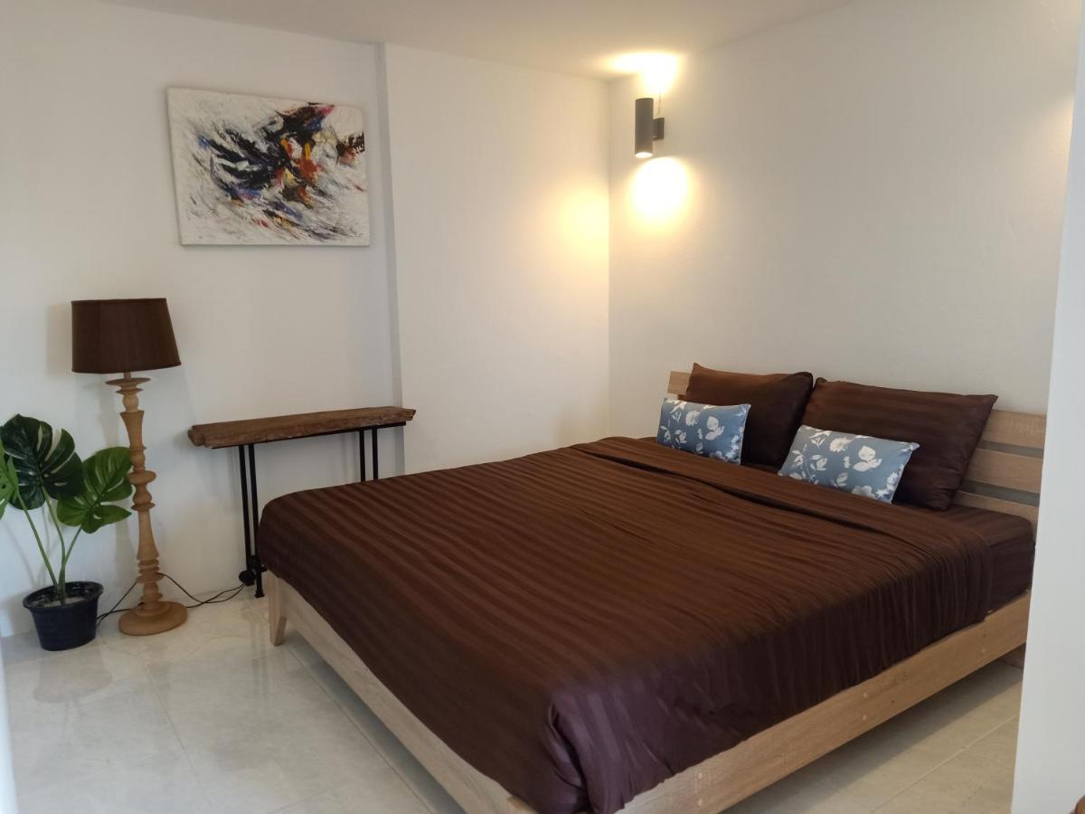 8Th House @ Center Of Chiangmai Old Town Apartment Chiang Mai Luaran gambar
