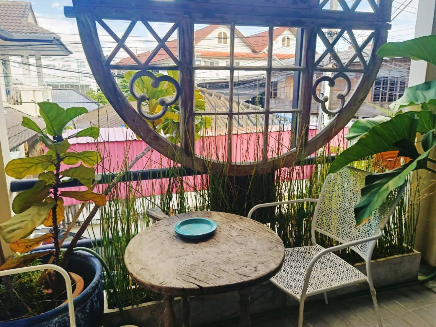 8Th House @ Center Of Chiangmai Old Town Apartment Chiang Mai Luaran gambar